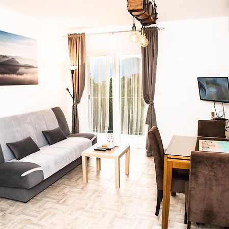 Apartment Sea&Sky Tivat Exteriör bild
