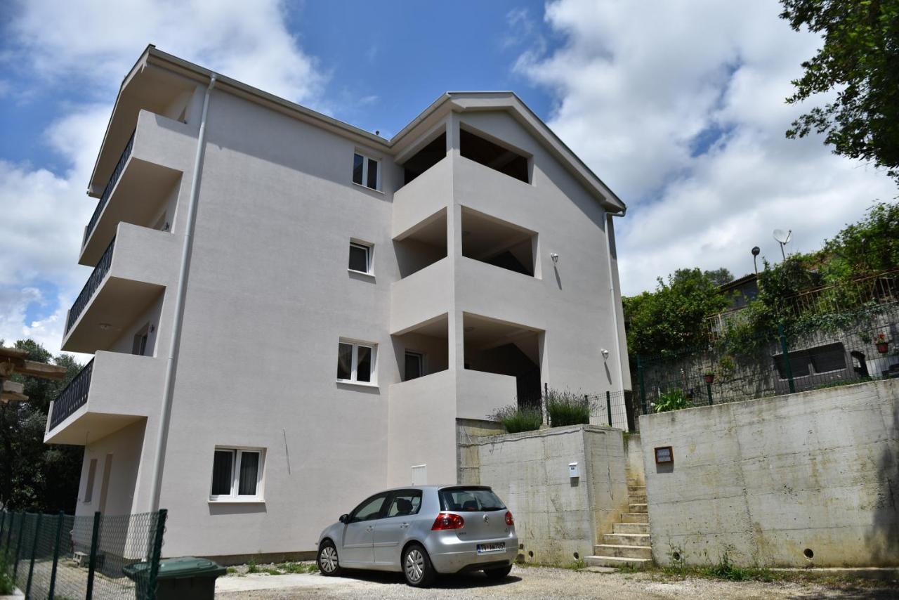 Apartment Sea&Sky Tivat Exteriör bild